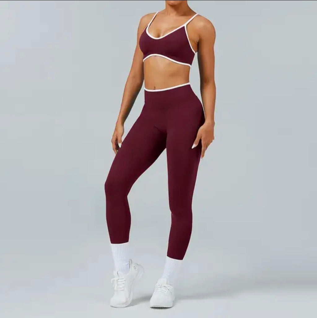 Sculpt Yoga Set - Red Wine