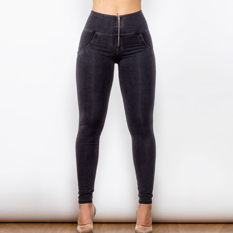 Black Highwaist Jean with Zip