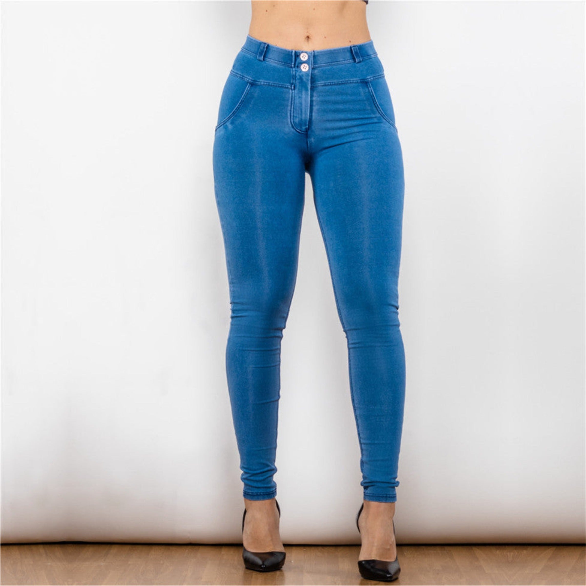 Mid-waist Light Blue Jean